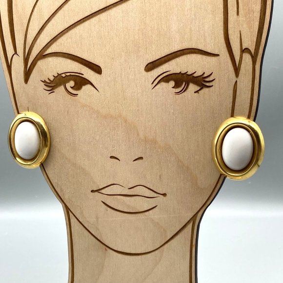 Vintage Monet Oval Cabochon Earrings, White in Gold Tone Frame, Clip On - Picture 4 of 5